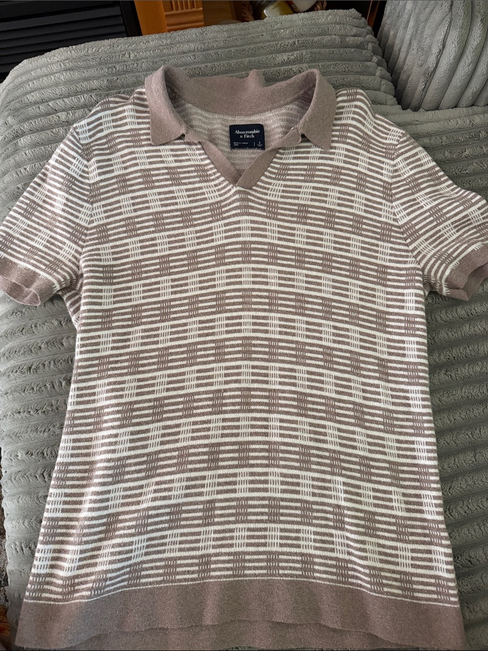 Abercrombie & Fitch Taupe and White Short Sleeve Knit Polo